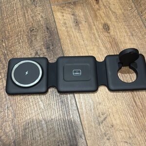 3 in 1 Black Wireless Charging Station